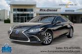Photo of 2020 Obsidian Lexus ES 300h