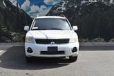 Thumbnail of 2011 White Mitsubishi Endeavor