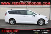 Photo of 2022 Bright White Clearcoat Chrysler Voyager