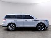 Thumbnail of 2024 Ceramic Pearl Metallic Lincoln Navigator