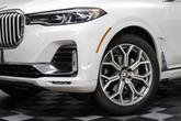 Thumbnail of 2022 Mineral White Metallic BMW X7