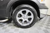 Thumbnail of 2015 Brilliant Black Crystal Pearlcoat RAM 1500