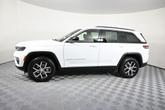 Thumbnail of 2025 Bright White Clearcoat Jeep Grand Cherokee