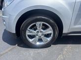 Thumbnail of 2015 Silver Ice Metallic Chevrolet Equinox
