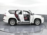 Thumbnail of 2021 Starfire Pearl Lexus GX 460