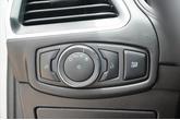 Thumbnail of 2024 Iconic Silver Metallic Ford Edge
