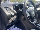 Thumbnail of 2018 Blue Ford Escape