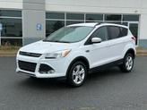 Thumbnail of 2016 Oxford White Ford Escape