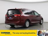 Thumbnail of 2018 Red Chrysler Pacifica