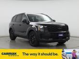 Photo of 2022 Black Kia Telluride