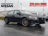 Photo of 2025 Black Nissan Altima