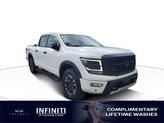 Photo of 2022 Glacier White Nissan Titan