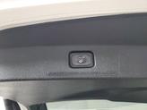 Thumbnail of 2018 White Platinum Clearcoat Metallic Ford Explorer