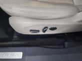Thumbnail of 2018 White Platinum Clearcoat Metallic Ford Explorer