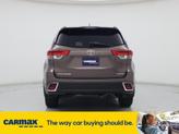 Thumbnail of 2018 Brown Toyota Highlander