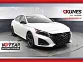 Photo of 2023 Pearl White Tricoat Nissan Altima