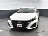Thumbnail of 2024 Pearl White Tricoat Nissan Altima