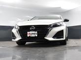 Thumbnail of 2024 Pearl White Tricoat Nissan Altima
