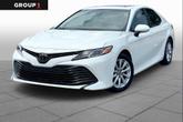 Photo of 2018 Super White Toyota Camry