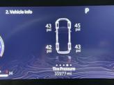 Thumbnail of 2023 Diamond Black Crystal Pearlcoat Jeep Grand Cherokee L