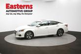 Thumbnail of 2022 Pearl White Tricoat Nissan Altima
