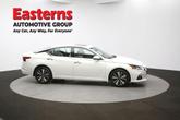 Thumbnail of 2022 Pearl White Tricoat Nissan Altima