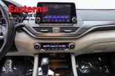 Thumbnail of 2022 Pearl White Tricoat Nissan Altima