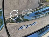 Thumbnail of 2021 Diamond Black Crystal Pearlcoat Jeep Compass