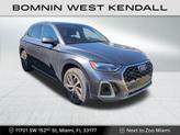 Photo of 2023 Gray Audi Q5