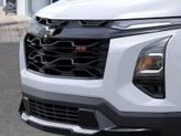 Thumbnail of 2026 Polar White Tricoat Chevrolet Equinox