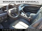 Thumbnail of 2025 Diamond Black Crystal Pearlcoat Jeep Grand Cherokee