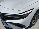 Thumbnail of 2025 White Hyundai ELANTRA