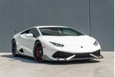 Photo of 2016 White Lamborghini Huracan