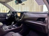 Thumbnail of 2021 Iridescent Pearl Tricoat Chevrolet Traverse