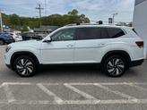 Thumbnail of 2025 White Pearl Volkswagen Atlas
