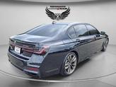Thumbnail of 2020 Black Sapphire Metallic BMW M760