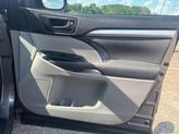 Thumbnail of 2017 Predawn Gray Mica Toyota Highlander