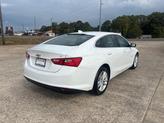 Thumbnail of 2018 White Chevrolet Malibu