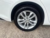 Thumbnail of 2018 White Chevrolet Malibu