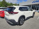 Thumbnail of 2021 Pearl White Tricoat Nissan Rogue