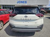 Thumbnail of 2021 Pearl White Tricoat Nissan Rogue