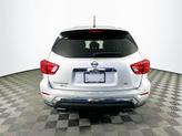 Thumbnail of 2017 Brilliant Silver Metallic Nissan Pathfinder
