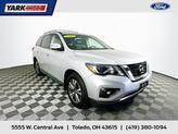 Photo of 2017 Brilliant Silver Metallic Nissan Pathfinder