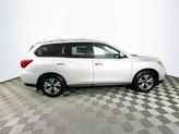 Thumbnail of 2017 Brilliant Silver Metallic Nissan Pathfinder
