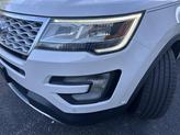 Thumbnail of 2017 White Platinum Tri-Coat Metallic Ford Explorer
