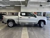 Thumbnail of 2019 Silver Ice Metallic Chevrolet Silverado 1500