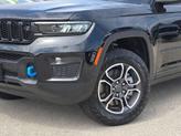 Thumbnail of 2022 Diamond Black Crystal Pearlcoat Jeep Grand Cherokee 4xe