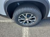 Thumbnail of 2026 Glacier White Tricoat GMC Acadia