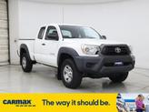 Photo of 2015 White Toyota Tacoma