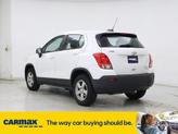 Thumbnail of 2016 White Chevrolet Trax